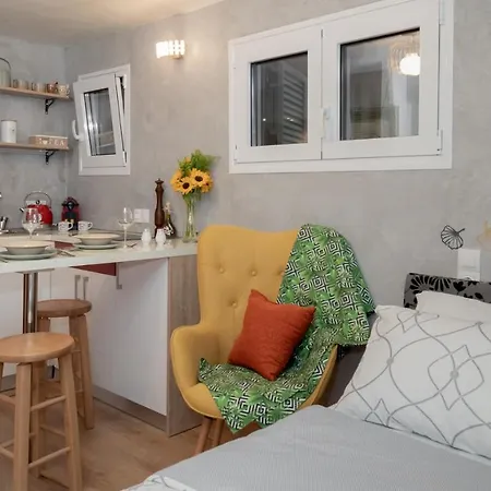 アパート Cozy Tiny In The Heart Of Plaka